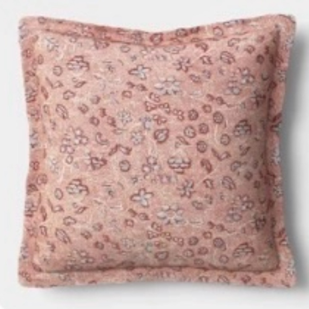 THRESHOLD NWT square Floral Printed
Throw Pillow -Warm Blue -18”